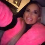 Linni Meister Instagram - 💕Leave GOOD ENERGY & LOVE, wherever you go🙏🏽💕 Og så klart litt glitter✨🫶🏼😄
