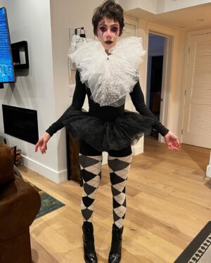 Linsey Godfrey Instagram - This is Halloween 🎃 👻👹🧚🏻💀
Featuring the little bird