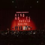 Lis Moreno Instagram - QUE ILUSIÓN! 🥹 Anoche hemos podido ver los 3 primeros episodios de #aixònoéssuècia y nos hemos quedado con ganas de más! 🤩 Un hermoso proyecto con un increíble equipo! Falta poquito para que se estrene! 🔥🎬 Acá comparto un poquito lo que ha sido la apertura del @serielizadosmag con @noessuecia de @funicularfilms y @nanouk_films para @tv3cat @rtveplay @anagramsweden 🔥