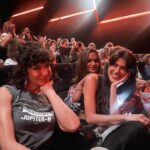 Lis Moreno Instagram - QUE ILUSIÓN! 🥹 Anoche hemos podido ver los 3 primeros episodios de #aixònoéssuècia y nos hemos quedado con ganas de más! 🤩 Un hermoso proyecto con un increíble equipo! Falta poquito para que se estrene! 🔥🎬 Acá comparto un poquito lo que ha sido la apertura del @serielizadosmag con @noessuecia de @funicularfilms y @nanouk_films para @tv3cat @rtveplay @anagramsweden 🔥