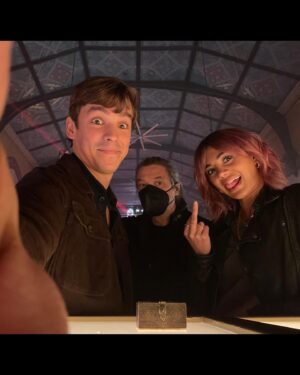 Lisa Ambalavanar Instagram - Messy dump 🩷🖤💜 Titans season 4 on Netflix now.