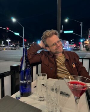 Lisa Hanawalt Instagram - Happiest 15th anniversary to @adamconover , the most generous, funny, and open-hearted person I could ever hope to meet! How lucky I feel to keep evolving with you in surprising new ways. Life just doesn’t feel right unless I can hear your sage opinions and absurd jokes about literally everything 🩷🩷