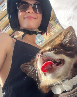 Lisa-Marie Koroll Instagram - Work Life Balance 🤸🏼‍♂️ 

1. @twilightcreations you guys are the best 
2. Set romantic 
3. Love love 
4. it‘s getting bloody 
5. happy
6. spanish food soooo gooood (Valencia’s paella especially) 
7. ¡Hola! from Valencia 
8. Life in Valencia 10/10
9. How we spend our Saturday night