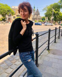 Actress Lisa Stansfield HD Instagram Photos and Wallpapers February 2023