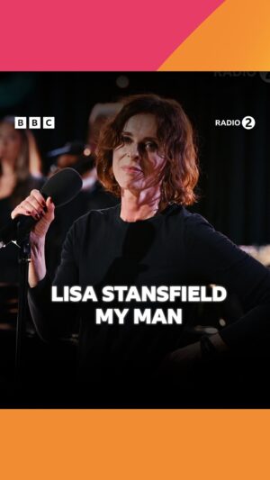 Lisa Stansfield Instagram - Lisa Stansfield performs her new single My Man in the #r2pianoroom 🧡

Listen on BBC Sounds | Watch on BBC iPlayer