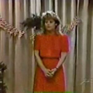 Lisa Whelchel Instagram - Have a very Blairy Christmas! 🎄 ❤️💚❤️💚