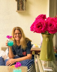 Actress Lisa Whelchel HD Instagram Photos and Wallpapers November 2023