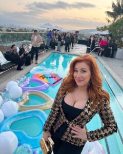 Lisa Ann Walter Instagram - Kicking off pride @gurusmagazine launch #30days30voices covers - among stellar company. You made it happen, @derekwarburton! . Modern Dynasty look by @_zhivago_ Style @miss_kellyjohnson Hair @dvohair 100 carat emerald & diamond necklace - @toddsensoli