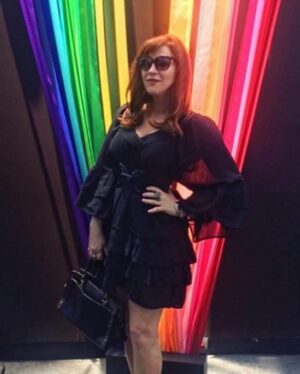 Lisa Ann Walter Instagram - Be you. 
You are wonderful. 
You are loved. 
Happy Pride.