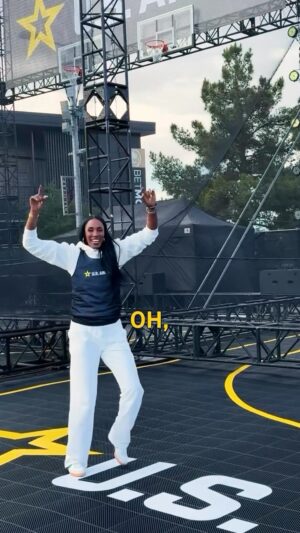 Lisa Leslie Instagram - Thank you @usarmy for having me! Our family legacy lives on in me and all who serve/served to protect our freedom🇺🇸
#daughter #GrandFather #Uncles #Husband #Father-In-Law #veterans #AnyThingIsPossible as a made a basket on the Impossible Hoop😜