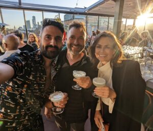 Lisa Wilkinson Instagram - That’s a Christmas wrap for The Project…and a fond farewell to five fabulous years for me. 👋🥰

(And yes those are margaritas…and no, this time I’m not drinking alone - swipe left and you’ll see why🥂😂).
#Lisa’sMargaritaBar
#margaritaville