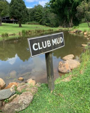 Lisa Wilkinson Instagram - Mud bath anyone? Back from hols after a week of healthy food, fresh air, mountain walks, rockpool swims, new friends, lots of reading, no internet, yes, baking in mud, and even jumping off cliffs (ok, a small hillside) in QLD’s stunning Currumbin Valley. So good for the soul. 
Thanks for a beautiful week @eden_health_retreat … although I really wish you hadn’t introduced me to those deadly-but-supposedly-healthy Choc Coconut Bounty Bars. I’m craving them already. Recipe please!!!

#notanadjustafan #notsponsored #currumbinvalley #queensland #retreat #wholefoods #mudbath
