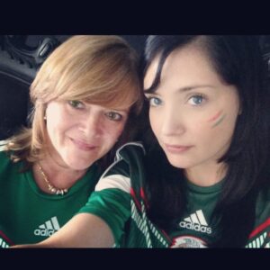 Lisette Morelos Instagram - #throwbackwednesday 
Lástima que la calidad de la foto no es buena… 😖 
#worldcup #mexico #vamosmexico