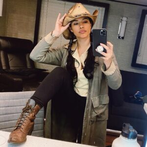 Lisseth Chavez Instagram - 🤘🏽 see ya later