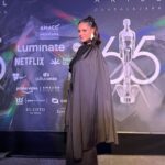 Liz Gallardo Instagram - #tbt de uno de los días más felices en toda mi carrera. #sep2023 #guadalajara #mycity Celebrar los #premiosariel en mi hermosa ciudad, en dos de los recintos más imponentes, importantes , bellos y especiales que nos representan a los tapatíos no tuvo comparación! El majestuoso @teatrodegolladogdl lucio en todo su esplendor en esta importante celebración para todo nuestro gremio. Así mismo la fiesta estuvo espectacular (como siempre debe ser) en el #InstitutoCulturalCabañas el más bello espacio posible para una celebración cómo está. Nuestro Cine merece todo el glamour y la elegancia que ameritan unos premios como estos. Gracias a @culturajalisco por echar la casa por la ventana para celebrar cómo se debe. Gracias a su directora, mi paisana por ser la mejor anfitriona ! Gracias @academiacinemx por confiar en mi estado #Jalisco para llevar a cabo este evento. EL ARIEL NUNCA MORIRÁ! No lo permitiremos ! QUE VIVA EL CINE MEXICANO! M hermoso outfit (no es por presumir pero fue uno de los más espectaculares de la noche ) es de la maravillosa diseñadora @karlammdelc amiga querida y paisana, su bellísima marca @suiteveintiuno Mis accesorios fueron de @amorapachegdl y mis espectaculares aretes de @torcabrand Sobretodo y lo más lindo de la noche , fue encontrarme con gente muy querida que respeto y admiro mucho. Colegas que han sido mi origen de inspiración desde muy joven para dedicarme a esto. Gracias gracias gracias por compartir colegas ! Mi hermana del alma @gadelagarza Mi madre chula @lauradeita Mi Sobri diabólica @paugaitan Mi idola siempre @ofeliamedina_ M director amado de #cincodemayolabatalla @rafalaradirector Mi querido viejo amigo @robertososamx Uno de mis directores favoritos @alejandrogonzalesinarittu La bella y adorada @valeriagiordano7 Y mi queridísimo paisano , mi #sixtoenvivo @ponchohd Y por supuesto mi cómplice de mil aventuras , mi vieja bruja @galatea.gizeht my date Los amo mucho a todos ! 🙏🏼🥹🩵🩵🩵🩵🩵🩵🩵 #entrega65ariel #cinemexicano #happines #amigos #picoftheday #smile 📽️🎥🎞️