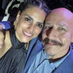 Liz Gallardo Instagram - #tbt de uno de los días más felices en toda mi carrera. #sep2023 #guadalajara #mycity Celebrar los #premiosariel en mi hermosa ciudad, en dos de los recintos más imponentes, importantes , bellos y especiales que nos representan a los tapatíos no tuvo comparación! El majestuoso @teatrodegolladogdl lucio en todo su esplendor en esta importante celebración para todo nuestro gremio. Así mismo la fiesta estuvo espectacular (como siempre debe ser) en el #InstitutoCulturalCabañas el más bello espacio posible para una celebración cómo está. Nuestro Cine merece todo el glamour y la elegancia que ameritan unos premios como estos. Gracias a @culturajalisco por echar la casa por la ventana para celebrar cómo se debe. Gracias a su directora, mi paisana por ser la mejor anfitriona ! Gracias @academiacinemx por confiar en mi estado #Jalisco para llevar a cabo este evento. EL ARIEL NUNCA MORIRÁ! No lo permitiremos ! QUE VIVA EL CINE MEXICANO! M hermoso outfit (no es por presumir pero fue uno de los más espectaculares de la noche ) es de la maravillosa diseñadora @karlammdelc amiga querida y paisana, su bellísima marca @suiteveintiuno Mis accesorios fueron de @amorapachegdl y mis espectaculares aretes de @torcabrand Sobretodo y lo más lindo de la noche , fue encontrarme con gente muy querida que respeto y admiro mucho. Colegas que han sido mi origen de inspiración desde muy joven para dedicarme a esto. Gracias gracias gracias por compartir colegas ! Mi hermana del alma @gadelagarza Mi madre chula @lauradeita Mi Sobri diabólica @paugaitan Mi idola siempre @ofeliamedina_ M director amado de #cincodemayolabatalla @rafalaradirector Mi querido viejo amigo @robertososamx Uno de mis directores favoritos @alejandrogonzalesinarittu La bella y adorada @valeriagiordano7 Y mi queridísimo paisano , mi #sixtoenvivo @ponchohd Y por supuesto mi cómplice de mil aventuras , mi vieja bruja @galatea.gizeht my date Los amo mucho a todos ! 🙏🏼🥹🩵🩵🩵🩵🩵🩵🩵 #entrega65ariel #cinemexicano #happines #amigos #picoftheday #smile 📽️🎥🎞️