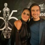 Liz Gallardo Instagram - #tbt de uno de los días más felices en toda mi carrera. #sep2023 #guadalajara #mycity Celebrar los #premiosariel en mi hermosa ciudad, en dos de los recintos más imponentes, importantes , bellos y especiales que nos representan a los tapatíos no tuvo comparación! El majestuoso @teatrodegolladogdl lucio en todo su esplendor en esta importante celebración para todo nuestro gremio. Así mismo la fiesta estuvo espectacular (como siempre debe ser) en el #InstitutoCulturalCabañas el más bello espacio posible para una celebración cómo está. Nuestro Cine merece todo el glamour y la elegancia que ameritan unos premios como estos. Gracias a @culturajalisco por echar la casa por la ventana para celebrar cómo se debe. Gracias a su directora, mi paisana por ser la mejor anfitriona ! Gracias @academiacinemx por confiar en mi estado #Jalisco para llevar a cabo este evento. EL ARIEL NUNCA MORIRÁ! No lo permitiremos ! QUE VIVA EL CINE MEXICANO! M hermoso outfit (no es por presumir pero fue uno de los más espectaculares de la noche ) es de la maravillosa diseñadora @karlammdelc amiga querida y paisana, su bellísima marca @suiteveintiuno Mis accesorios fueron de @amorapachegdl y mis espectaculares aretes de @torcabrand Sobretodo y lo más lindo de la noche , fue encontrarme con gente muy querida que respeto y admiro mucho. Colegas que han sido mi origen de inspiración desde muy joven para dedicarme a esto. Gracias gracias gracias por compartir colegas ! Mi hermana del alma @gadelagarza Mi madre chula @lauradeita Mi Sobri diabólica @paugaitan Mi idola siempre @ofeliamedina_ M director amado de #cincodemayolabatalla @rafalaradirector Mi querido viejo amigo @robertososamx Uno de mis directores favoritos @alejandrogonzalesinarittu La bella y adorada @valeriagiordano7 Y mi queridísimo paisano , mi #sixtoenvivo @ponchohd Y por supuesto mi cómplice de mil aventuras , mi vieja bruja @galatea.gizeht my date Los amo mucho a todos ! 🙏🏼🥹🩵🩵🩵🩵🩵🩵🩵 #entrega65ariel #cinemexicano #happines #amigos #picoftheday #smile 📽️🎥🎞️