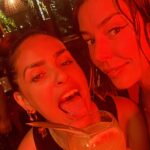 Liz Gallardo Instagram - Unas mini vacaciones para recargar las pilas antes de arrancar nuevo proyecto……. Pronto les cuento! 😍👍🙏🏼🎥📺👏🏼👏🏼👏🏼👏🏼👏🏼 Uno de los mejores viajes de mi vida con mi #foreversoulmate @inchisandrose para celebrar su cumple especial y reafirmarnos , como bien lo aprendimos en nuestra bíblia #sexandthecity , que NUESTRAS ALMAS GEMELAS REALES, SON NUESTRAS VERDADERAS AMIGAS. 👩🏻‍🤝‍👩🏼✨ #mommycarrie #babycarrie #fridakhalor Y para que no se nos olvide , me hice con ella mi primer tatuaje ! Tanto me resistí pero me encantó el resultado! Gracias a @li.poke por su hermoso trabajo #handpoke Una belleza! 😍😍😍 Búsquenla ! Está en #puertoescondido #oaxacamiamor #amigasporsiempre #almasgemelas #soulmate 👩🏻‍🤝‍👩🏼🩵✨💚🎊 #travelfriends #cerrandociclos
