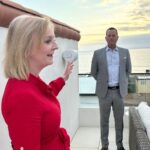Liz Truss Instagram - Talking #tenyearstosavethewest with the great @richardgrenell and conservative Californians. Help fight for freedom and order my book at link in bio 🇬🇧🇺🇸