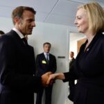 Liz Truss Instagram - President @emmanuelmacron and I are committed to working together to end reliance on Russian energy, deepening 🇬🇧🇫🇷 cooperation to reduce volatility in the market and cut costs for households. Putin’s economic blackmail cannot and will not succeed.