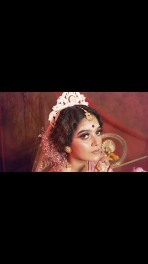 Liza Sarkar Instagram - #ourcultureourpride 💕 

#piyagharaavenge 

makeup by @dipanwita_paul7278