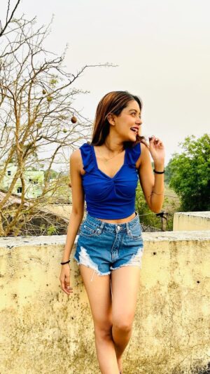 Liza Sarkar Instagram - 🦩🦋🪷

#reelsinstagram #reels #reelsindia #love #loveislove