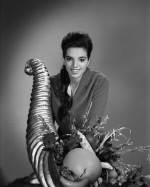 Liza Minnelli Instagram - Happy Thanksgiving darlings!
I’m so thankful for all my friends, loved ones and each of you. Kisses!