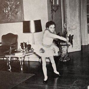Liza Minnelli Instagram - Hi Kids! I’m in the middle of a “top secret” project that is so much fun! As I twirl through the pages of family history am finding pics I haven’t seen in years! Everybody knows there isn’t a minute in my life that I don’t love dancing. You’ll see right here, it started early… in fact Mama always said I was quite a kicker, even in her belly. Took my dance class today and loved it. I love you.