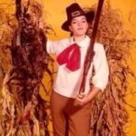 Liza Minnelli Instagram - Howdy, pilgrims. Happy Thanksgiving!