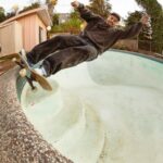 Lizzie Armanto Instagram - one & only sesh before they demoed our pool. It was fun to watch my friends rip! I was hoping to get a grind but pool skating is hard. ♥️ 📸 @andrewjamespeters