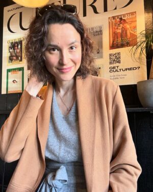 Loan Chabanol Instagram - Today, I let my hair dry naturally. My mother always tells me to embrace my natural self and accept every part of who I am. On this special day, I will continue to live by her wise words. #jetaimemaman #internationalwomensday