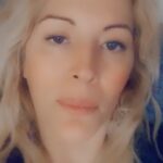 Loana Petrucciani Instagram - Coucou les loulous 💖💖 Juste pour vous dire que je pense toujours à vous et vous dire que tout va bien 😊.. Plein de gros bisous 💖💖💖 💖 loana #beauty ##frenchgirl #miroir #naturalmakeup #loveyou #influenceuse #romantic #women #selfie #love #heart #sweet #friends #blondebombshell #love #heart #sweet #friends #blondebombshell #🧡