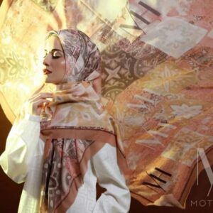Loide Christina Teixeira Instagram - The secret of great style is to feel good in what you wear ✨🌼

#brazilianmodel #jakarta #hijabstyle #motifhawa