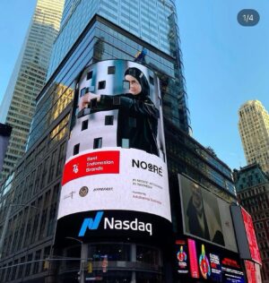 Loide Christina Teixeira Instagram - Dari Bandung ke New york
At New york times square for indonesia 🇮🇩

#nooreindonesia #newyorktimessquare🇺🇸 #billboard #indonesia #sportclothes 
#brazilianmodel🇧🇷 #obrigameuDeus