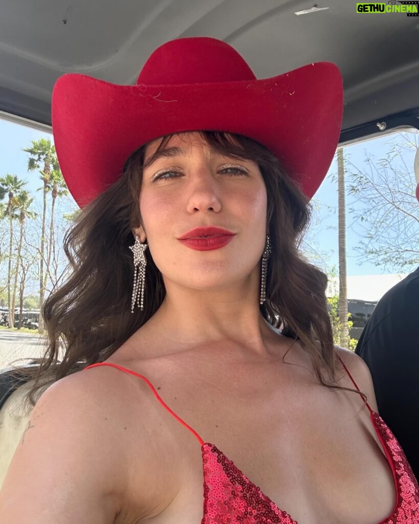 Lola Kirke Instagram - More @stagecoach ❤️🤠❤️