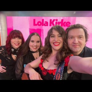 Lola Kirke Instagram - “What a dump!” 

1. Me by @electraking 
2. General mood
3. Me crushing at spelling by @jordanlehning feat.  @mscaitlinrose 
4. Super group for @cbssaturday (@sarahtomekdrums, @amandamccoyofficial, @joshuakaler)
5. My new favorite sport if you haven’t mutton busted you haven’t lived
6. @lanabarkin making her way to be EGOT status (if she gets there before me we’ll stop speaking 😊)
7. My House
8. My dog 
9. Me being cute in @7forallmankind
10. A good deal