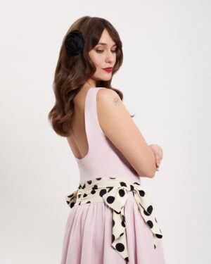 Lola Kirke Instagram - Here’s some more shots from my Country Curious interview with @eazytigermag a couple weeks ago 🐅

Photographer: BriAnne Wills @briannewills
Stylist: Doria Santlofer @doriasantlofer
Hair & makeup: Regina Harris @reginaharris
Cinematographer: Jon Gourlay @jongourlay
Photo assistant: Katy Andrascik @katyandrasci