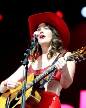 Lola Kirke Instagram - More @stagecoach ❤️🤠❤️