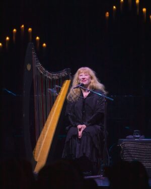 Loreena McKennitt Instagram - Loreena performing in Hannover Germany on her highly-anticipated The Visit Revisited Tour of Europe and the U.K. 
 
“𝐼𝑡 ℎ𝑎𝑠 𝑏𝑒𝑒𝑛 𝑤𝑜𝑛𝑑𝑒𝑟𝑓𝑢𝑙 𝑡𝑜 𝑟𝑒𝑡𝑢𝑟𝑛 𝑡𝑜 𝐸𝑢𝑟𝑜𝑝𝑒 𝑎𝑛𝑑 𝑟𝑒𝑐𝑜𝑛𝑛𝑒𝑐𝑡 𝑤𝑖𝑡ℎ 𝑠𝑜 𝑚𝑎𝑛𝑦 𝑝𝑒𝑜𝑝𝑙𝑒 ℎ𝑒𝑟𝑒 𝑎𝑔𝑎𝑖𝑛. 𝐼𝑡 ℎ𝑎𝑠 𝑏𝑒𝑒𝑛 𝑎 𝑙𝑜𝑛𝑔 5 𝑦𝑒𝑎𝑟𝑠!!!” says Loreena.
 
With 14 shows already 𝗦𝗢𝗟𝗗 𝗢𝗨𝗧 and others about to follow, now is the time to get your tickets if you’re still thinking about it. 

🎟️🔗 TICKET LINK IN BIO @LoreenaMcKennitt
 
The 10-country tour commemorates the 1991 release of Loreena’s Juno Award-winning album The Visit, which propelled her onto the international stage and where she’s stayed ever since.

#TheVisitRevisited
#TheVisitRevisitedTour 

📸 @MarkMcCauley