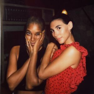 Lorena Andrea Instagram - Mexico Nights 🌙✨
#sisters #reunited