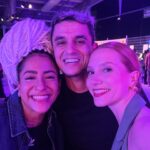 Lorena Comparato Instagram - Sempre @QUEREMOS ♥️ que festival FANTÁSTICO . que noite maravilhosa !!! que SHOWS e quantas pessoas queridas encontrei: minha vizinha igualmente cheia de histórias e vício em trabalho, meu futuro par romântico preferido, minha chará bff que não conhecia pessoalmente e seu marido satisfação, meu par romântico eterno, minha irmã de Paraty, a baiana mais carioca, a carioca mais baiana, minha mama atriz, o casal do carnaval, minha ídola de adolescente, um dos melhores RPs do Brasil com sabre de luz, o DJAVAN e tantas outras pessoas especiais. Vocês conseguem adivinhar quem sao?! Foi Inesquecível! thanks @galvaoleo✨