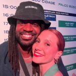Lorena Comparato Instagram - Sempre @QUEREMOS ♥️ que festival FANTÁSTICO . que noite maravilhosa !!! que SHOWS e quantas pessoas queridas encontrei: minha vizinha igualmente cheia de histórias e vício em trabalho, meu futuro par romântico preferido, minha chará bff que não conhecia pessoalmente e seu marido satisfação, meu par romântico eterno, minha irmã de Paraty, a baiana mais carioca, a carioca mais baiana, minha mama atriz, o casal do carnaval, minha ídola de adolescente, um dos melhores RPs do Brasil com sabre de luz, o DJAVAN e tantas outras pessoas especiais. Vocês conseguem adivinhar quem sao?! Foi Inesquecível! thanks @galvaoleo✨
