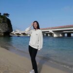 Lorene Ren Instagram - 好久不見了～你們好嗎？ 心裡的寒冬緩緩被春天的氣息融化 夏天也緊緊跟隨而來 踏上了幾段旅行的步伐 轉換一下心情 輕鬆自在的散步去 期待慢慢與你分享 我見到的療癒風景🌸   #SKECHERS #坐不住的年輕人#GOWALKMAXWALKER #舒適