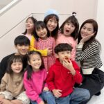 Lorene Ren Instagram - 大小熊孩子團聚🥰 歡歡樂樂吵吵鬧鬧 一起坐等收看 #山裡來了熊孩子 畢業典禮 記得鎖定別錯過囉❤️