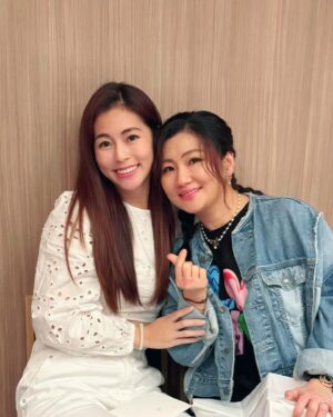 Lorene Ren Instagram - 祝地表最棒的姊姊生日快樂🎂
希望妳的每一天都像今天一樣幸福快樂❤️