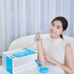 Lorene Ren Instagram - 小時候因為牙齒不整齊，對自己的笑容不滿意，拍照的時候都不喜歡露出牙齒 一直到高中三年級時，才鼓起勇氣去做牙齒矯正，記得當時猶豫了非常久，到底要選擇拉鋼線傳統的牙齒矯正，還是隱形牙套～ 傳統矯正在吃東西時很容易黏在牙套上，清理也不容易，牙套本身還常常把口腔刮傷，而且拆掉後才發現牙齒會有色差的問題... 隱形牙套相較之下沒有這些缺點，矯正期間也沒有不美觀的問題，當時沒有選擇它的原因只有一個，價格太過高昂，隨隨便便都要二十萬以上！ 但現在隨著科技與醫療的進步，費用除了負擔變得比較輕之外，來自新加坡的隱形牙套品牌Zenyum綻雅，更首開先例提供給所有需要矯正的用戶「均一價無隱藏收費」的選擇，價格更透明！並且提供多元的付款方式，信用卡或無卡都是最高12期0利率！ 做完牙齒矯正後的我，整個人都變得更有自信，也非常喜歡自己的笑容😁 同時也很謝謝自己當時做了這樣的決定，真的太值得了！ 現在綻雅推出年末「Zen友團結季」 優惠活動！即日起至12/31 1️⃣隱形牙套療程折扣最高18,000 2️⃣活動期間完成任務累積「微笑積分」，總積分達獎金解鎖門檻，最高每人再領現金6,000元 3️⃣隱形牙套療程費用最低只要6萬元！ 對於牙齒矯正有興趣的朋友，Zenyum隱形牙套有提供免費的線上評估唷 🔗 https://bit.ly/3Qgri4y 相信我，投資自己一定不會後悔！讓我們一起擁有自信美麗的笑容😍 @zenyum.tw #Zenyum綻雅 #隱形牙套 #牙齒矯正