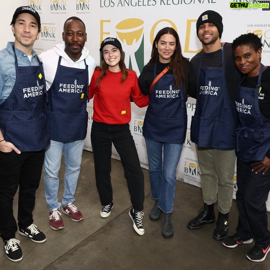 Lorenza Izzo Instagram - Happy #NationalVolunteerMonth! I volunteered with @FeedingAmerica and the @LAFoodbank - It’s fun, fulfilling, and food banks need our help. You too can #volunteer with Feeding America and help #makeadifference - contact your local food bank to learn more about opportunities. 🥔