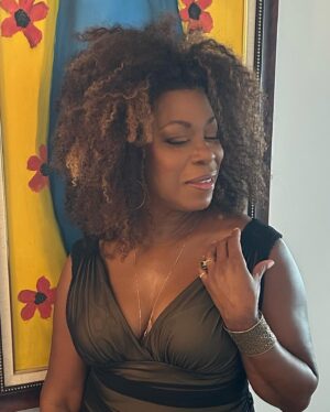 Lorraine Toussaint Instagram - Just a Tuesday night.