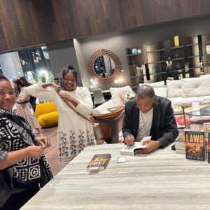 Lorraine Toussaint Instagram - So proud to have hosted the signing of my friend @eriqlasalle’s third book “Laws of Annihilation. 🤍

#TheMartryMaker