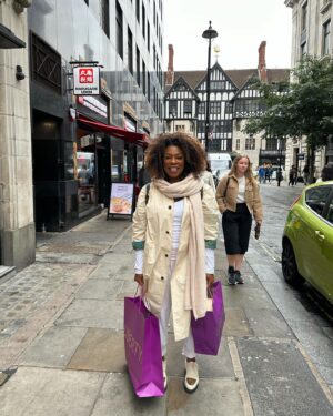 Lorraine Toussaint Instagram - Out and about all day..